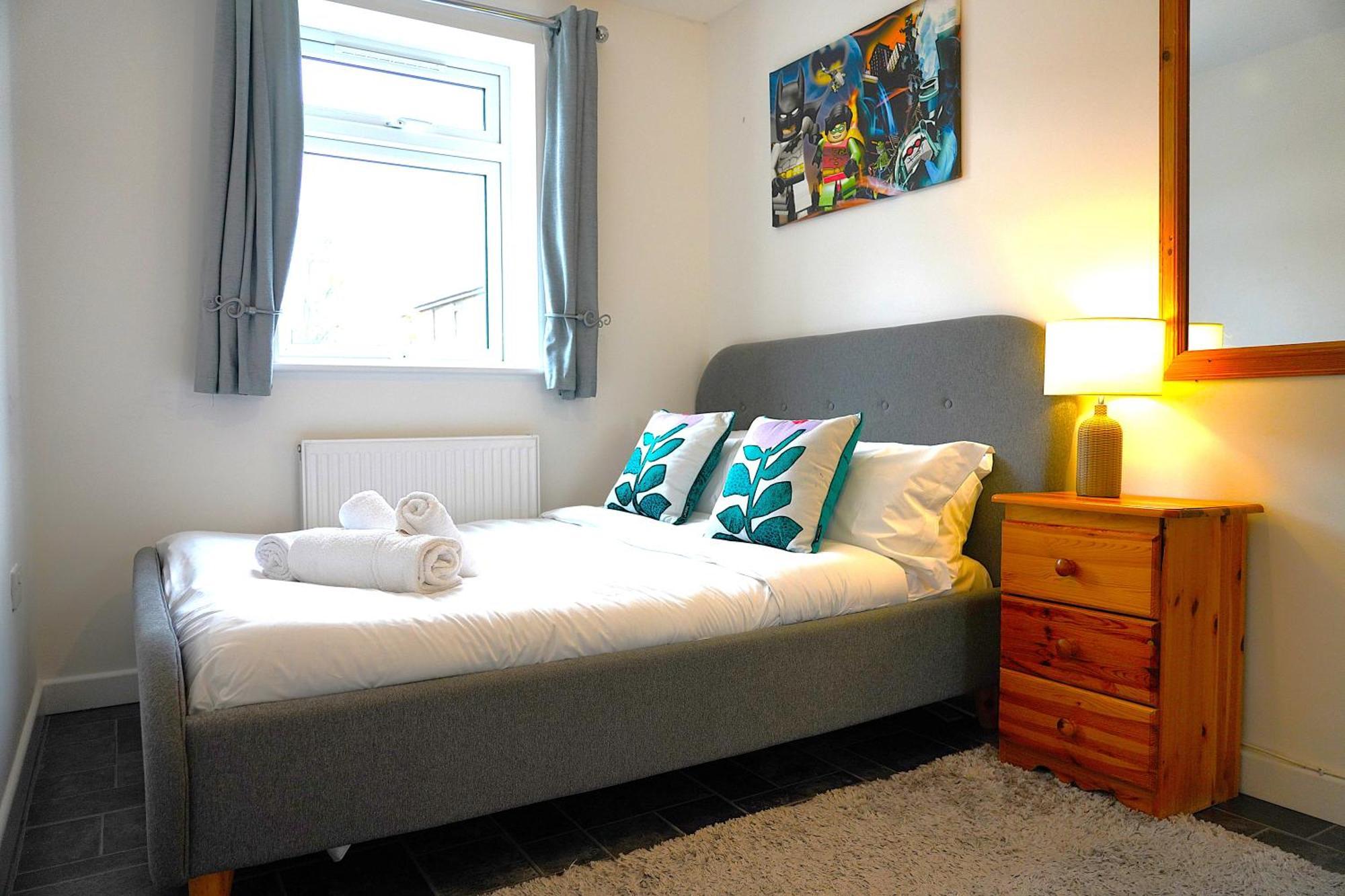 Sleeps 10, Free Parking, Close To Science Park, King Size Bed Milton  Экстерьер фото